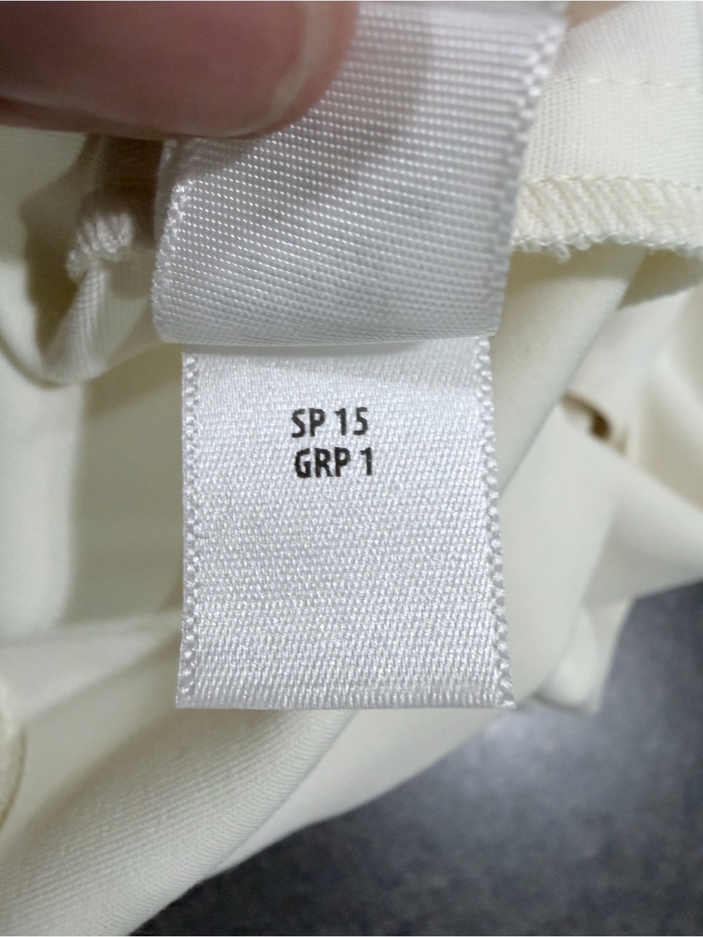 ST. JOHN Jennifer Ankle Pant Cream White Cropped Size 2 - Picture 11 of 13